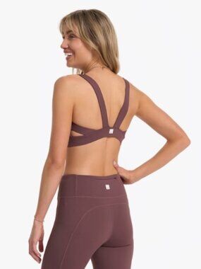 Vuori ~Stride Sports Bra ~ Womens Small ~Chestnut Brown
